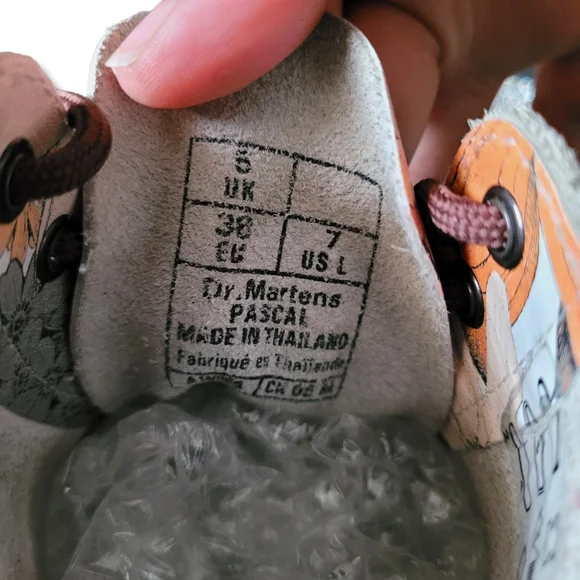 Dr. Martens RARE Pascal Botanic Floral Sand Print 8 Eyelet Lace Up Combat Boot - Picture 10 of 10